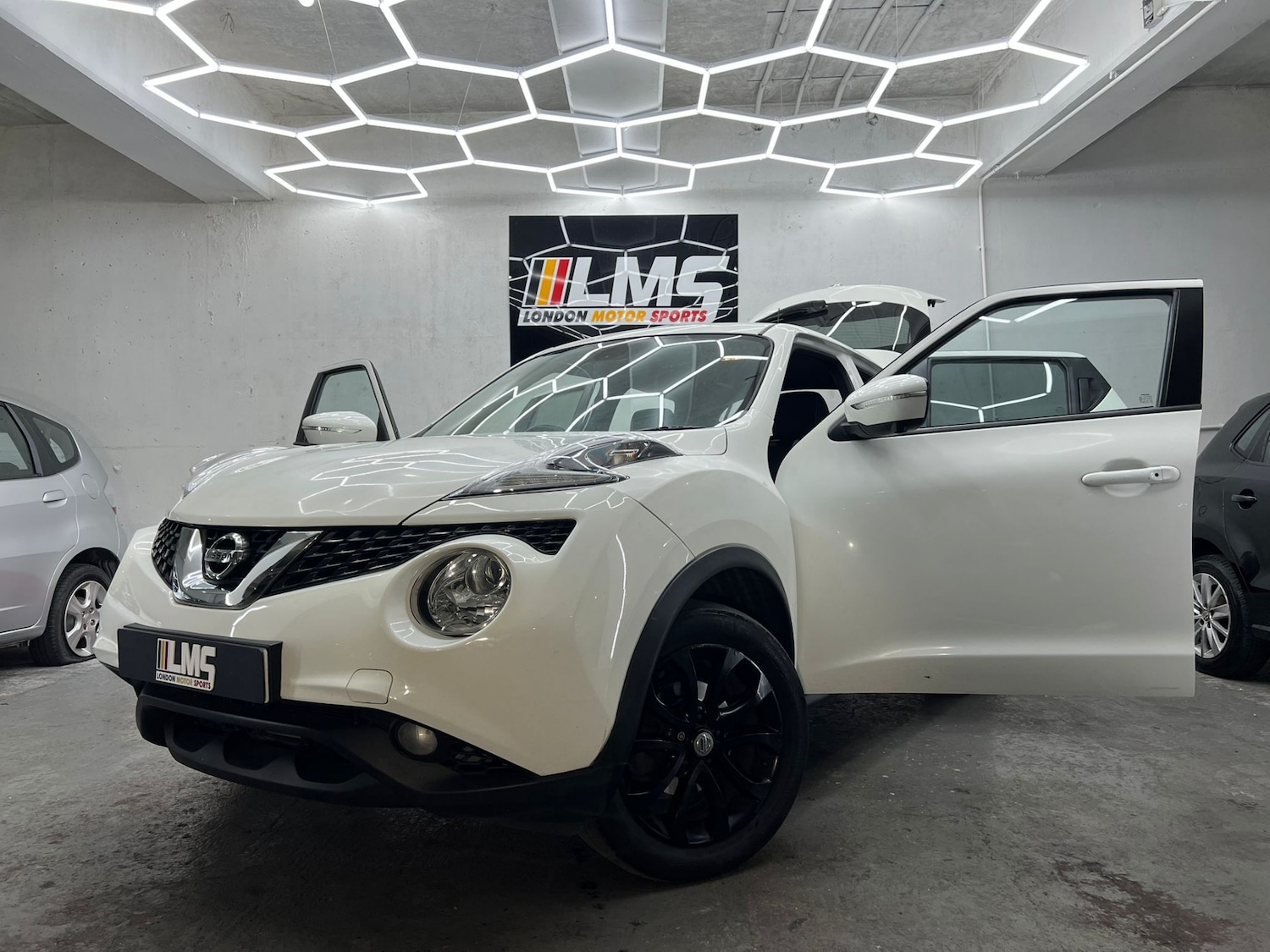 Used Nissan Juke 2015 for sale - 77555918: Photo 39