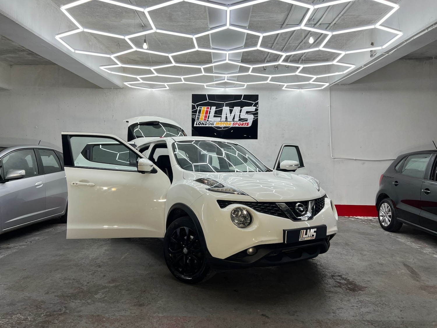 Used Nissan Juke 2015 for sale - 77555918: Photo 63