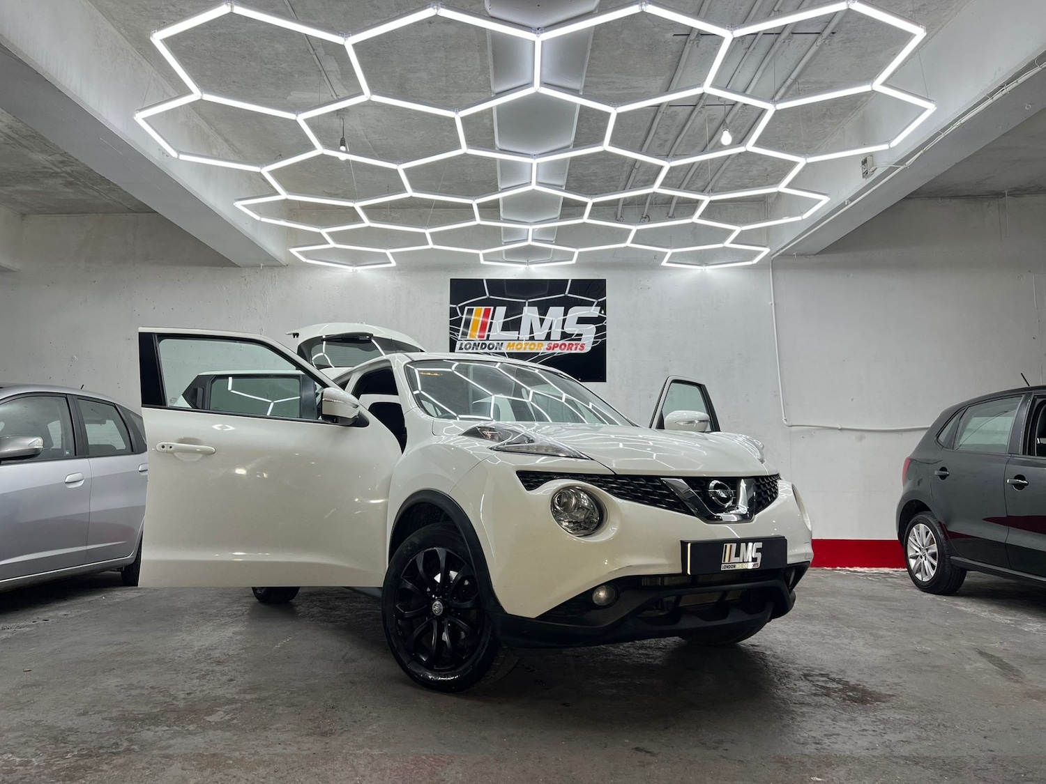 Used Nissan Juke 2015 for sale - 77555918: Photo 65