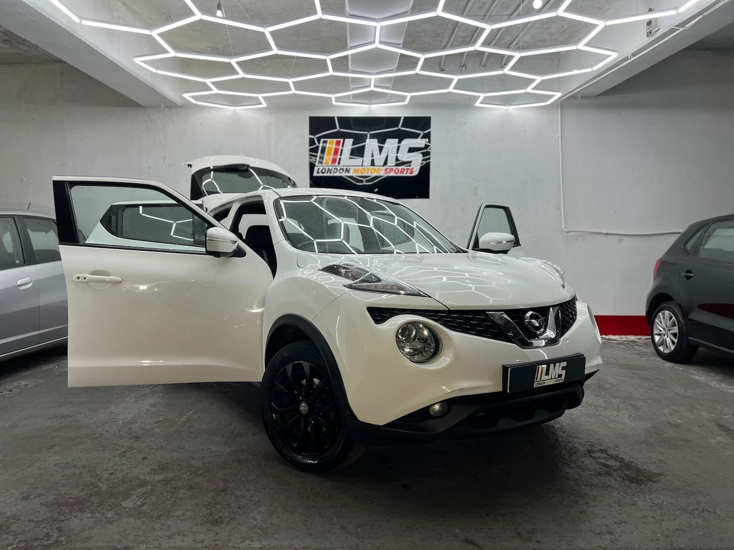 Used Nissan Juke 2015 for sale - 77555918: Photo 71