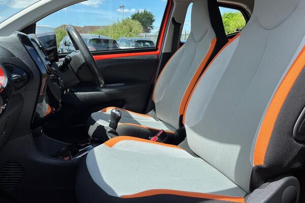 Used Toyota AYGO 2014 for sale - 75249972: Photo 19