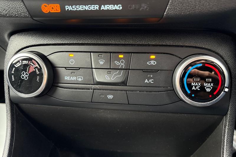 Used Ford Fiesta 2019 for sale - 76332543: Photo 24