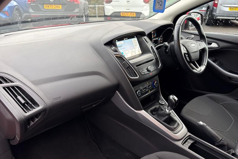 Used Ford Focus 2018 for sale - 76835664: Photo 18