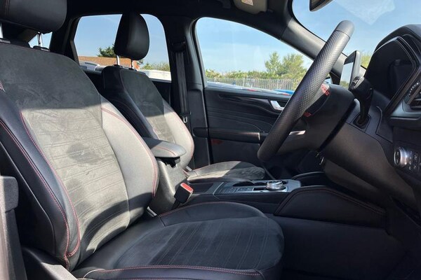 Used Ford Kuga 2022 for sale - 75621059: Photo 17