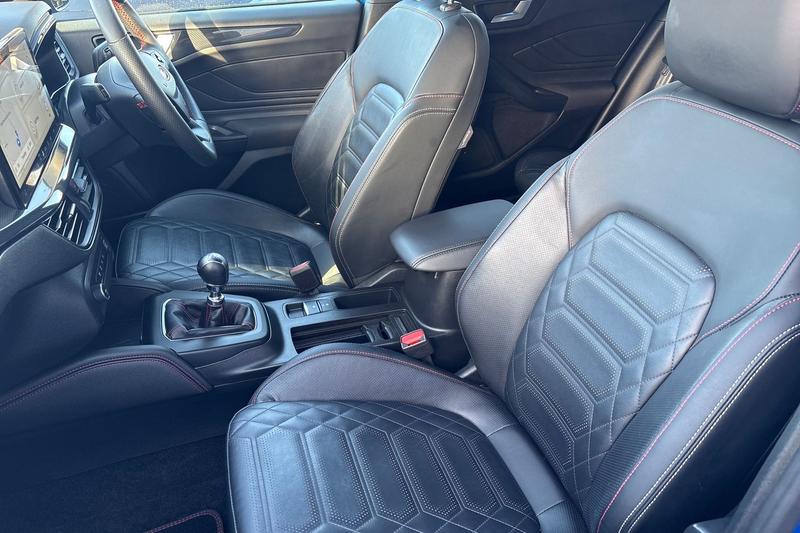 Used Ford Focus 2023 for sale - 76568546: Photo 19