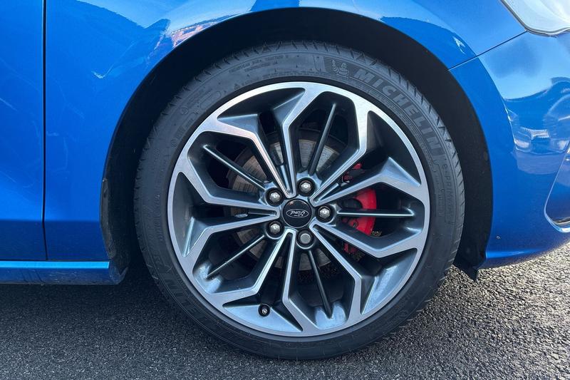 Used Ford Focus 2023 for sale - 76568546: Photo 8