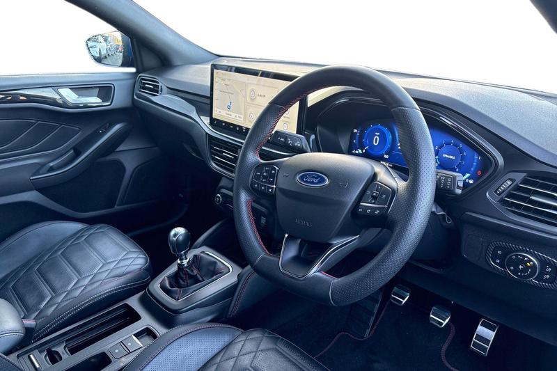 Used Ford Focus 2023 for sale - 76568546: Photo 9