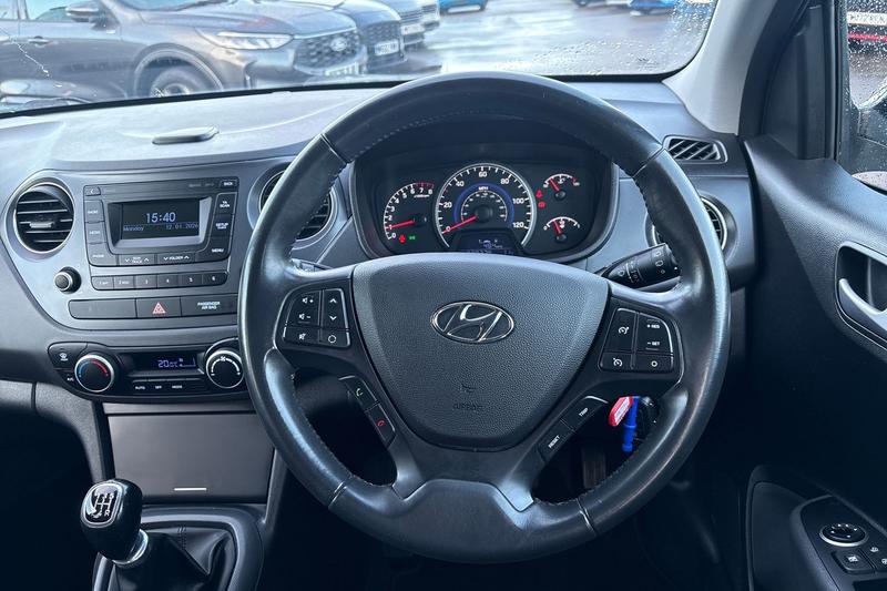 Used Hyundai i10 2017 for sale - 77176381: Photo 12