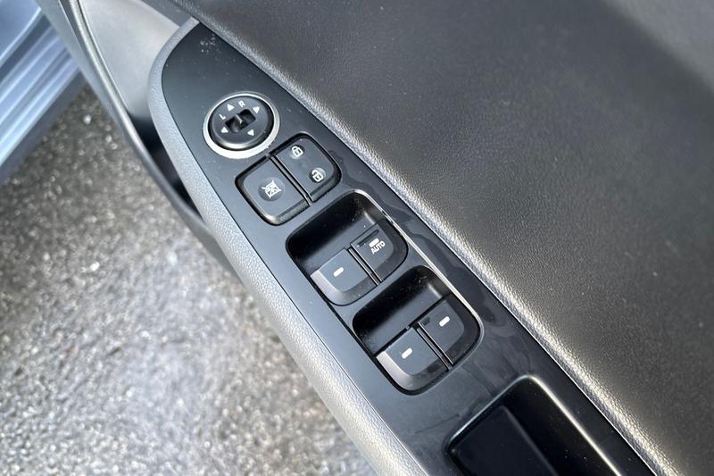 Used Hyundai i10 2017 for sale - 77176381: Photo 16