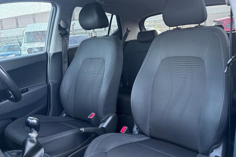 Used Hyundai i10 2017 for sale - 77176381: Photo 19