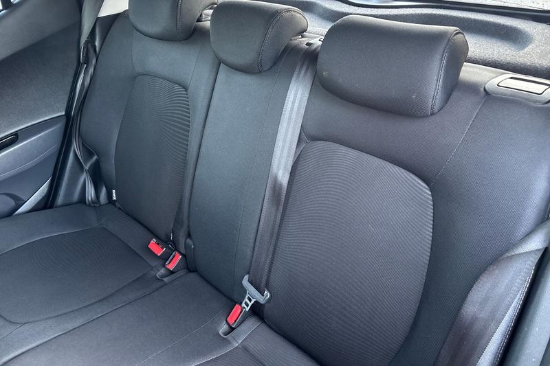 Used Hyundai i10 2017 for sale - 77176381: Photo 20