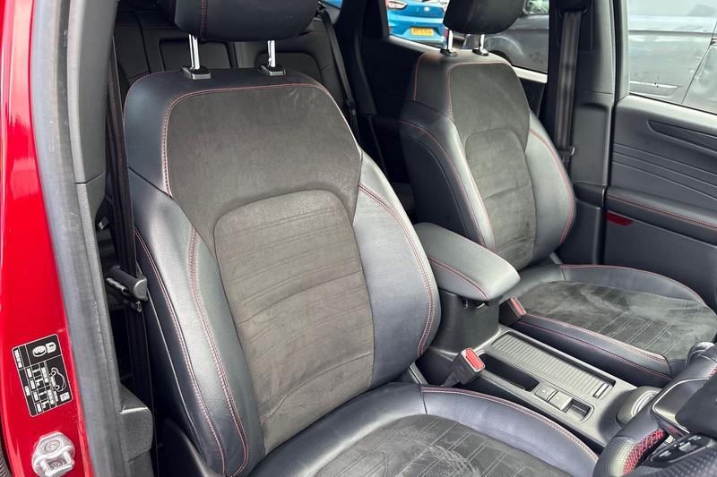 Used Ford Kuga 2023 for sale - 76862394: Photo 17