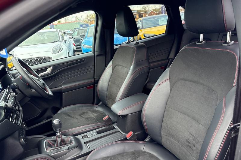 Used Ford Kuga 2023 for sale - 76862394: Photo 19