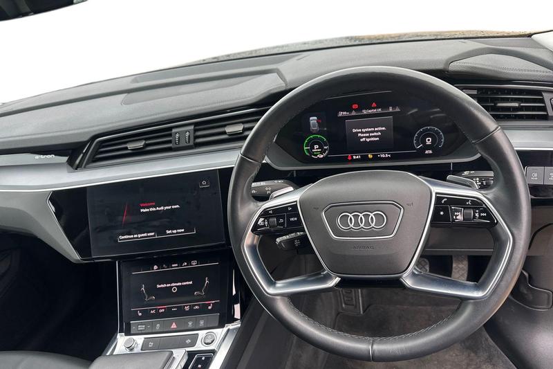 Used Audi e-tron 2023 for sale - 77665677: Photo 11
