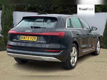 Used Audi e-tron 2023 for sale - 77665677: Photo