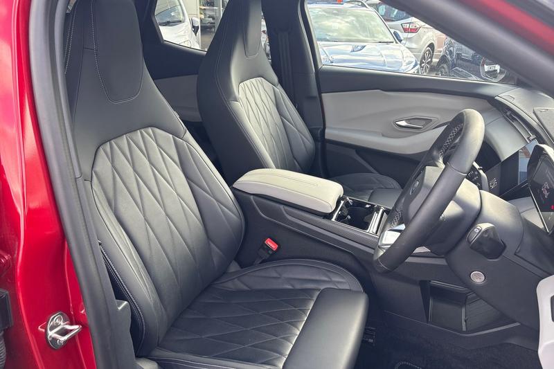 Used Ford Explorer 2024 for sale - 76181107: Photo 17