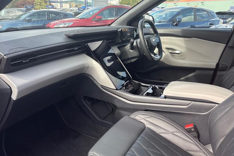 Used Ford Explorer 2024 for sale - 76181107: Photo 18