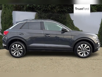 Used Volkswagen T-Roc 2022 for sale - 77539266: Photo