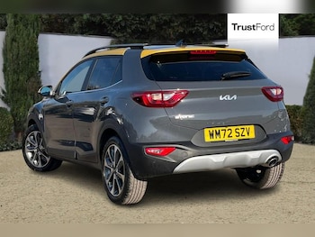 Used Kia Stonic 2023 for sale - 76104724: Photo