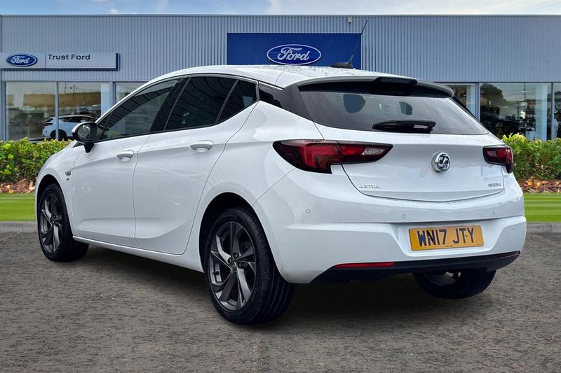 Used Vauxhall Astra 2017 for sale - 76338329: Photo 2