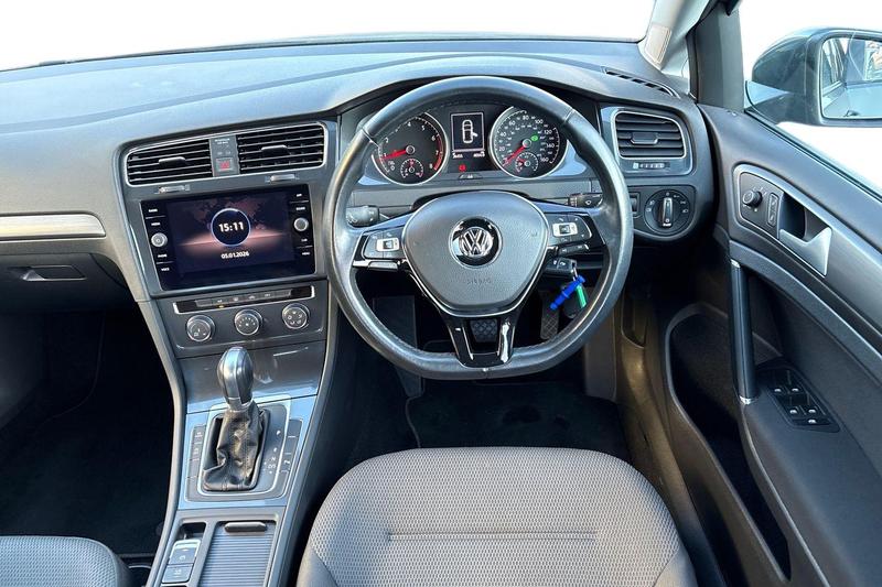 Used Volkswagen Golf 2017 for sale - 77128243: Photo 11