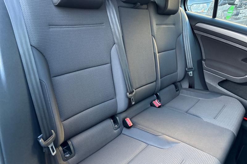 Used Volkswagen Golf 2017 for sale - 77128243: Photo 20