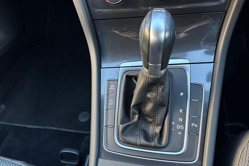 Used Volkswagen Golf 2017 for sale - 77128243: Photo 27