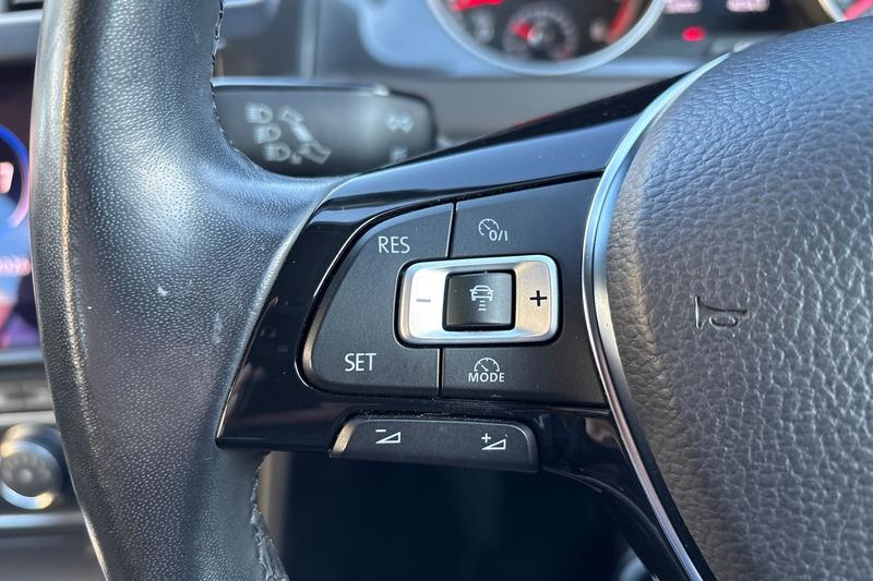 Used Volkswagen Golf 2017 for sale - 77128243: Photo 29