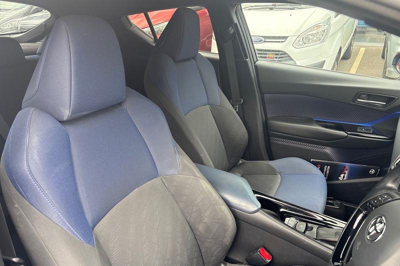 Used Toyota C-HR 2018 for sale - 76244830: Photo 17