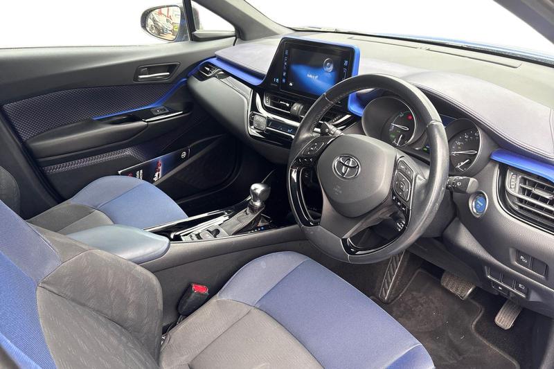 Used Toyota C-HR 2018 for sale - 76244830: Photo 9