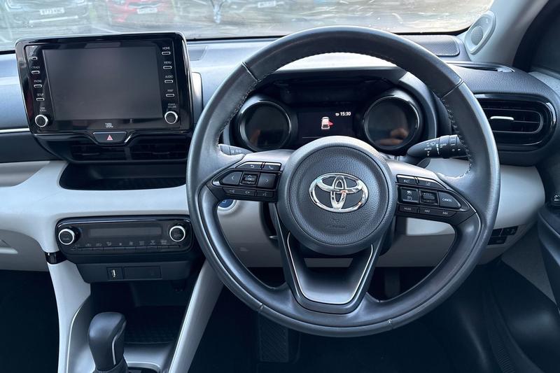 Used Toyota Yaris 2020 for sale - 76830315: Photo 12