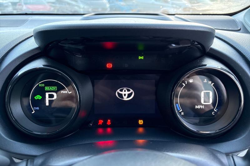 Used Toyota Yaris 2020 for sale - 76830315: Photo 13