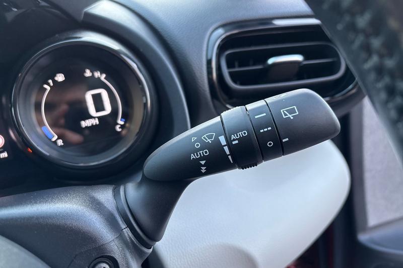 Used Toyota Yaris 2020 for sale - 76830315: Photo 15