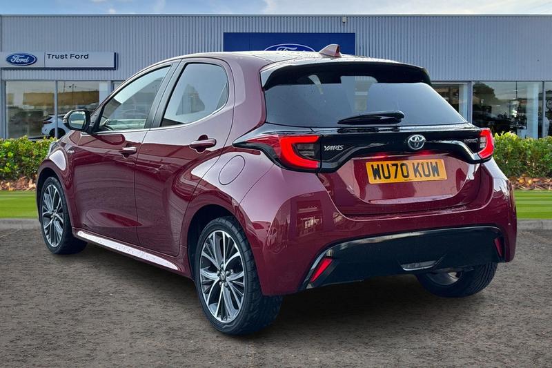 Used Toyota Yaris 2020 for sale - 76830315: Photo 2