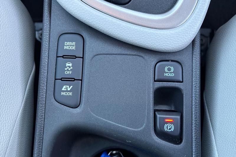 Used Toyota Yaris 2020 for sale - 76830315: Photo 24