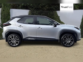 Used Toyota Yaris Cross 2023 for sale - 77532665: Photo