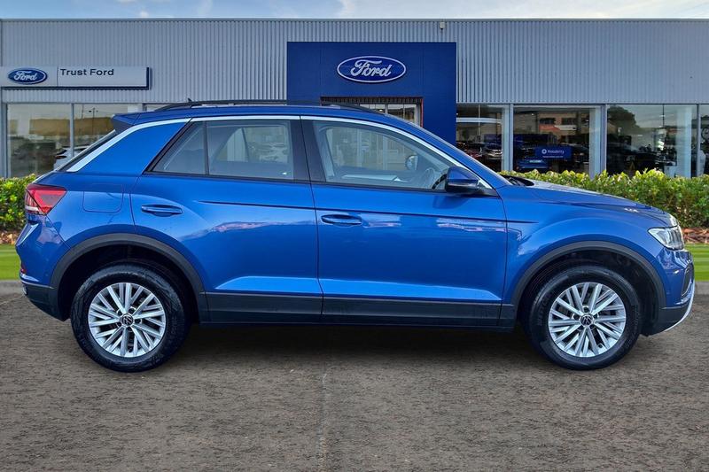 Used Volkswagen T-Roc 2022 for sale - 76782149: Photo 3
