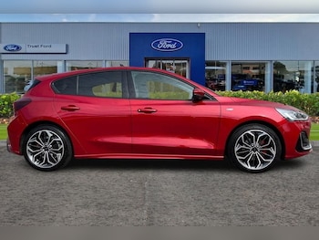 Used Ford Focus 2022 for sale - 75621070: Photo