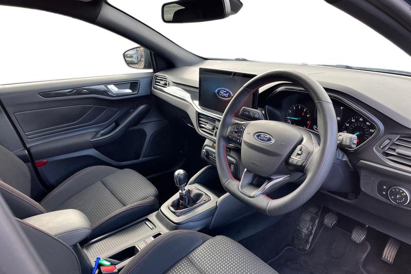 Used Ford Focus 2023 for sale - 78215548: Photo 9