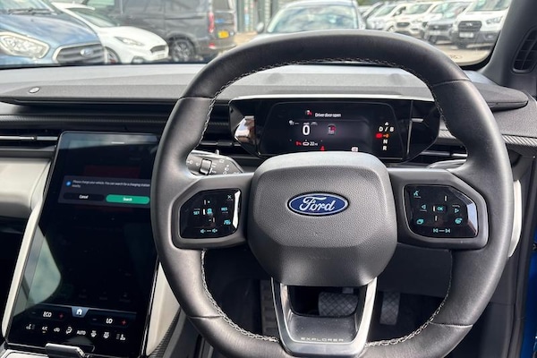 Used Ford Explorer 2024 for sale - 75446302: Photo 12
