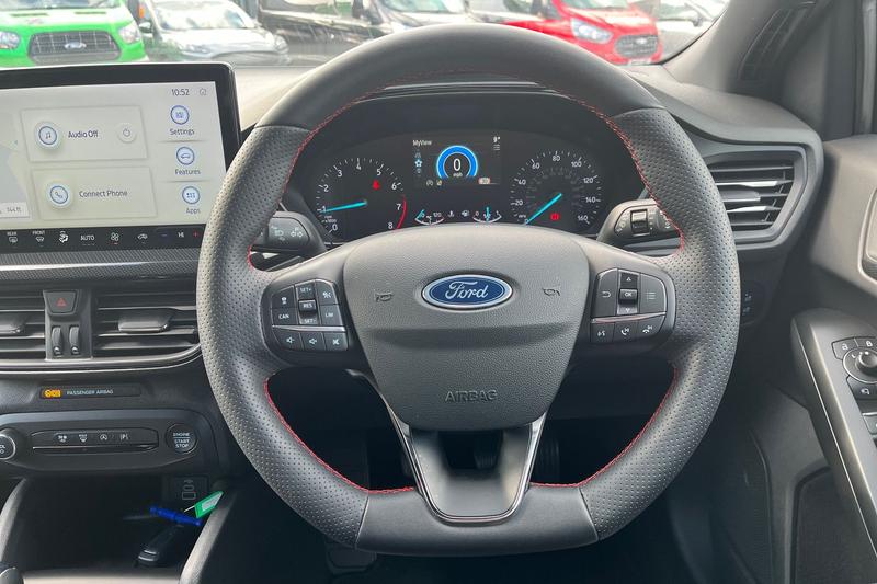 Used Ford Focus 2023 for sale - 78215552: Photo 12