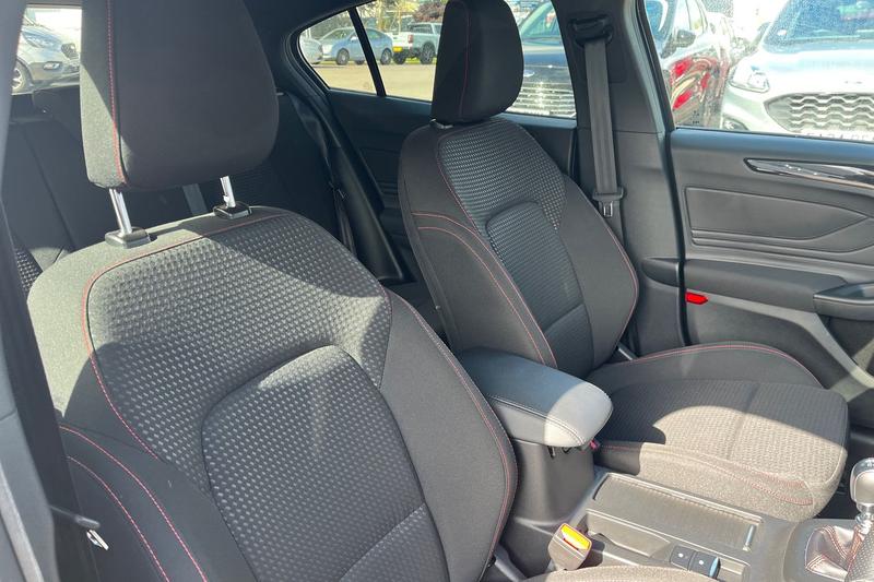 Used Ford Focus 2023 for sale - 78215552: Photo 19