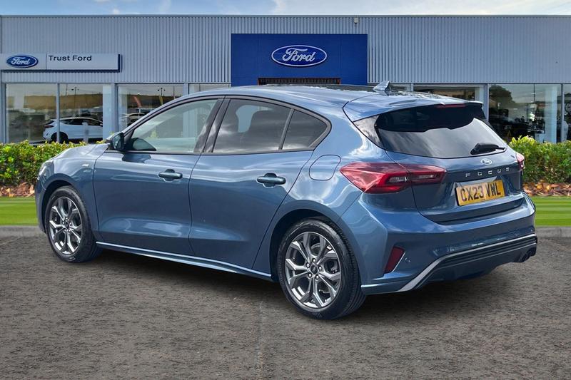 Used Ford Focus 2023 for sale - 78215552: Photo 2