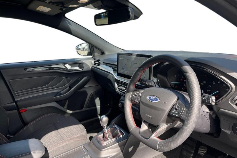 Used Ford Focus 2023 for sale - 78215552: Photo 9