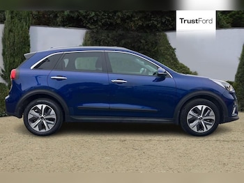 Used Kia Niro 2020 for sale - 76104809: Photo