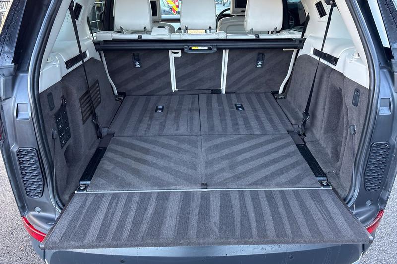 Used Land Rover Discovery 2017 for sale - 76803400: Photo 21