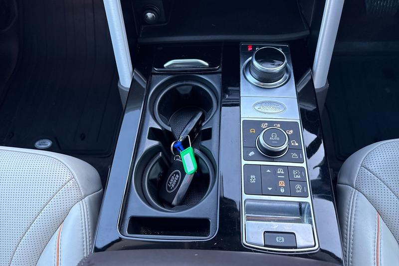 Used Land Rover Discovery 2017 for sale - 76803400: Photo 22