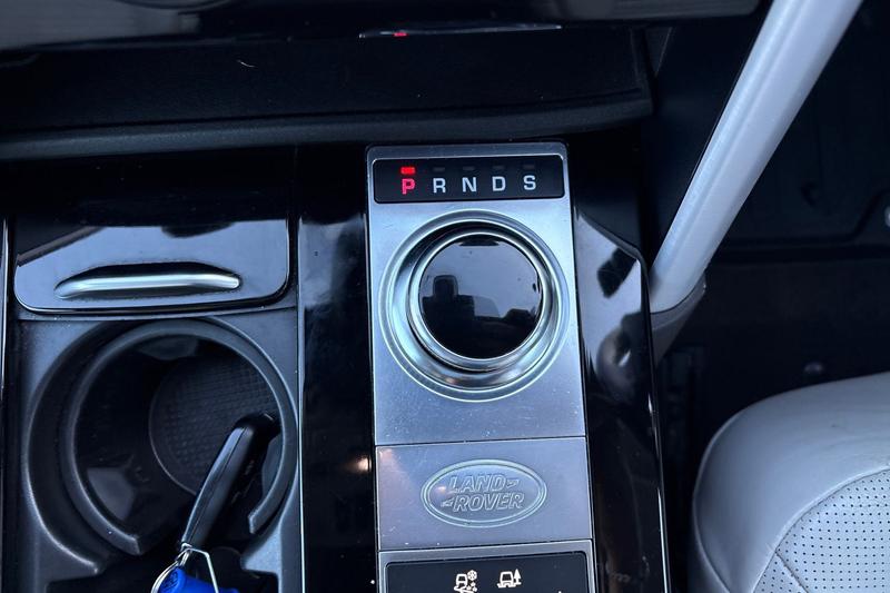 Used Land Rover Discovery 2017 for sale - 76803400: Photo 24