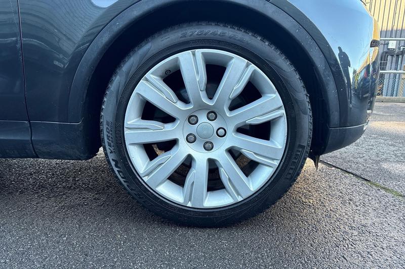 Used Land Rover Discovery 2017 for sale - 76803400: Photo 8