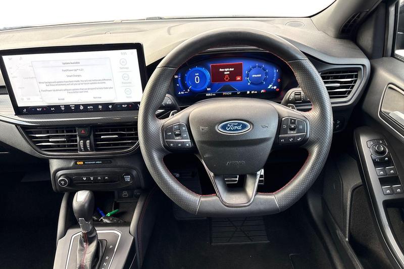 Used Ford Focus 2023 for sale - 76508248: Photo 11